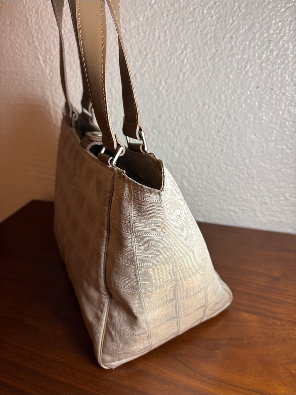 Chanel Travel Ligne Tote Bag - Neutral - Picture 4 of 16